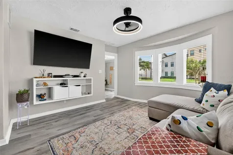 2561 13th Avenue N St Petersburg FL 33713