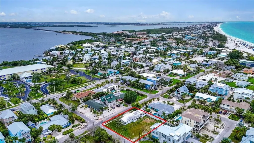 121 48th Street Holmes Beach FL 34217