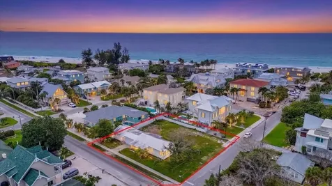 121 48th Street Holmes Beach FL 34217