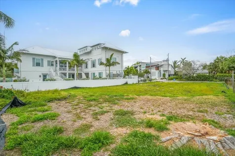 121 48th Street Holmes Beach FL 34217