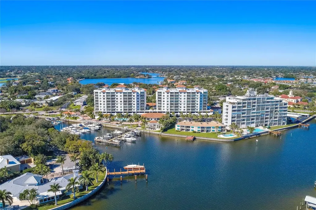 1325 Snell Isle Boulevard NE St Petersburg FL 33704