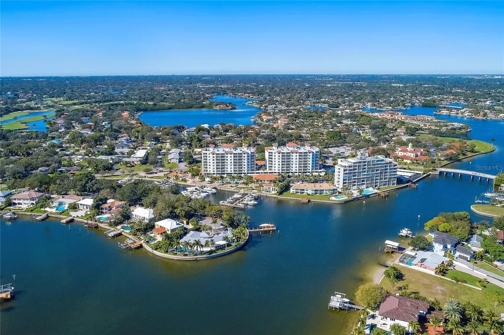 1325 Snell Isle Boulevard NE St Petersburg FL 33704