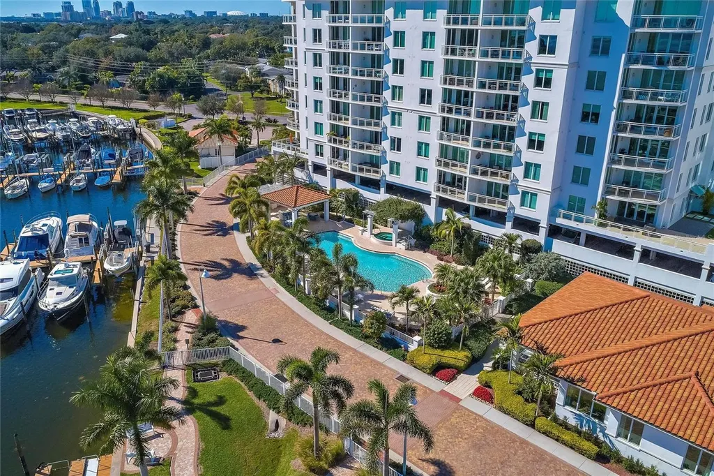 1325 Snell Isle Boulevard NE St Petersburg FL 33704