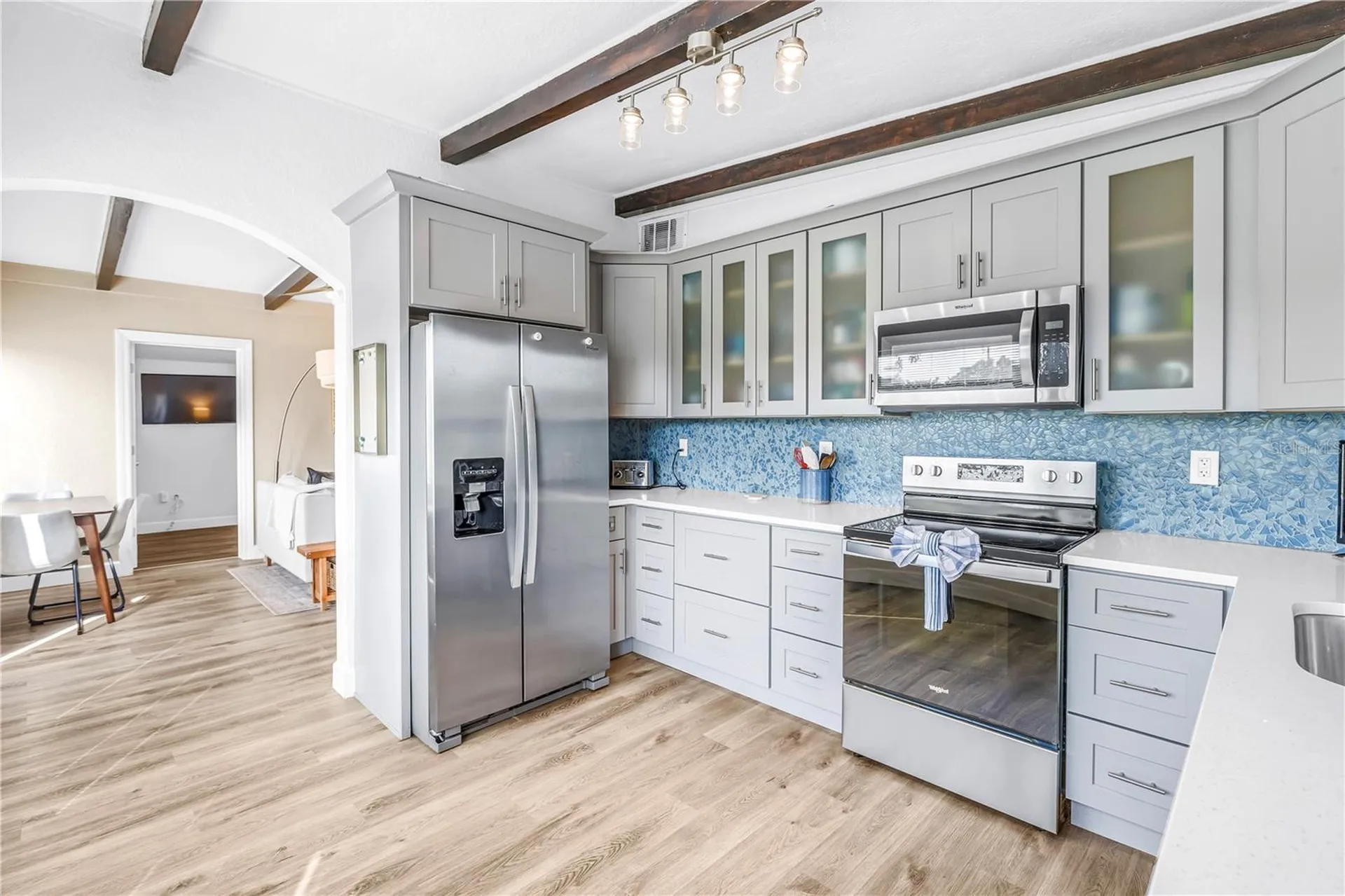7599 Meadowlawn Drive N St Petersburg FL 33702