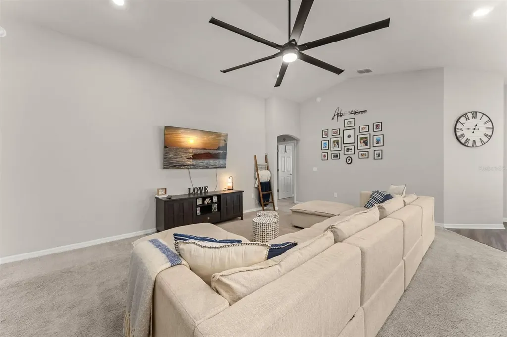 1288 Mountain Flower Lane Davenport FL 33837