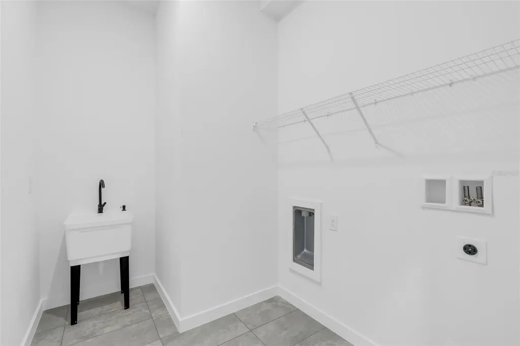 1318 W Dupont Drive Dunnellon FL 34434