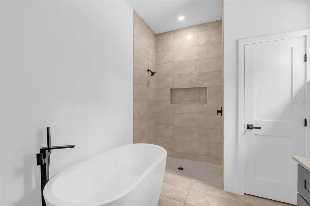 1318 W Dupont Drive Dunnellon FL 34434