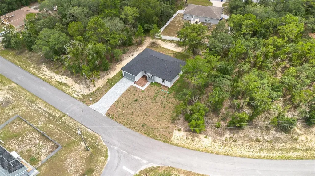 1318 W Dupont Drive Dunnellon FL 34434