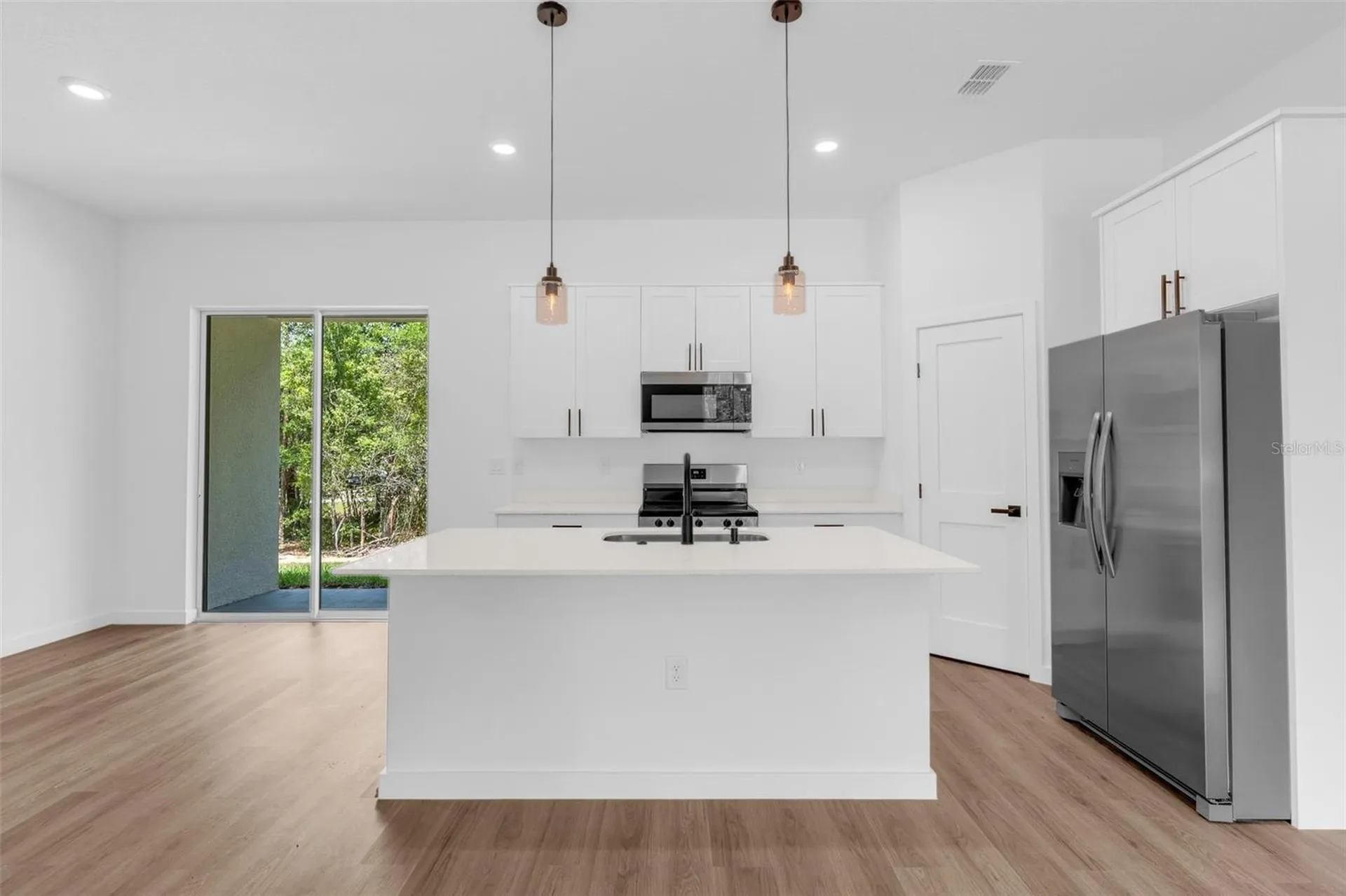 1318 W Dupont Drive Dunnellon FL 34434
