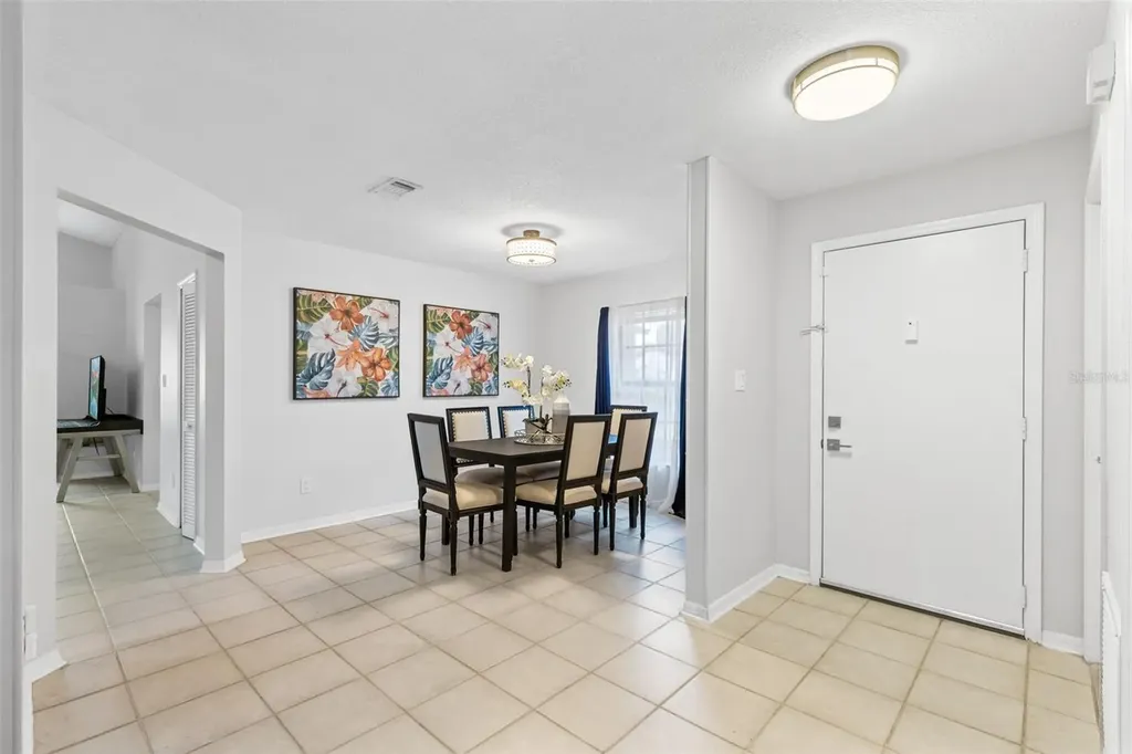 9909 Earlston Street Orlando FL 32817