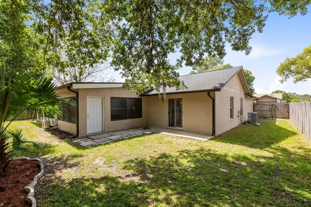 9909 Earlston Street Orlando FL 32817