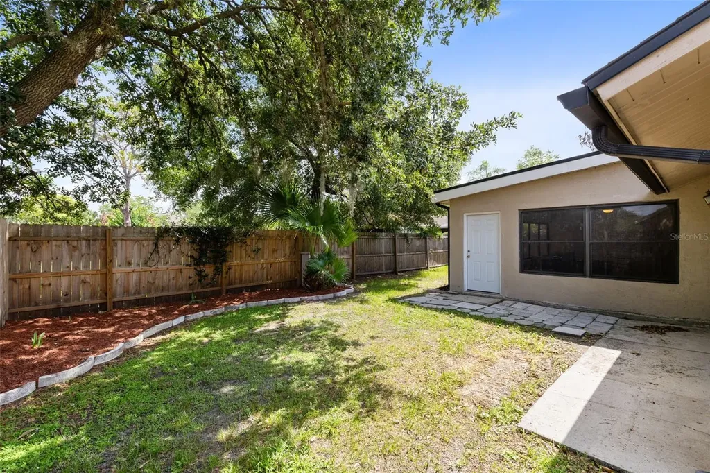9909 Earlston Street Orlando FL 32817