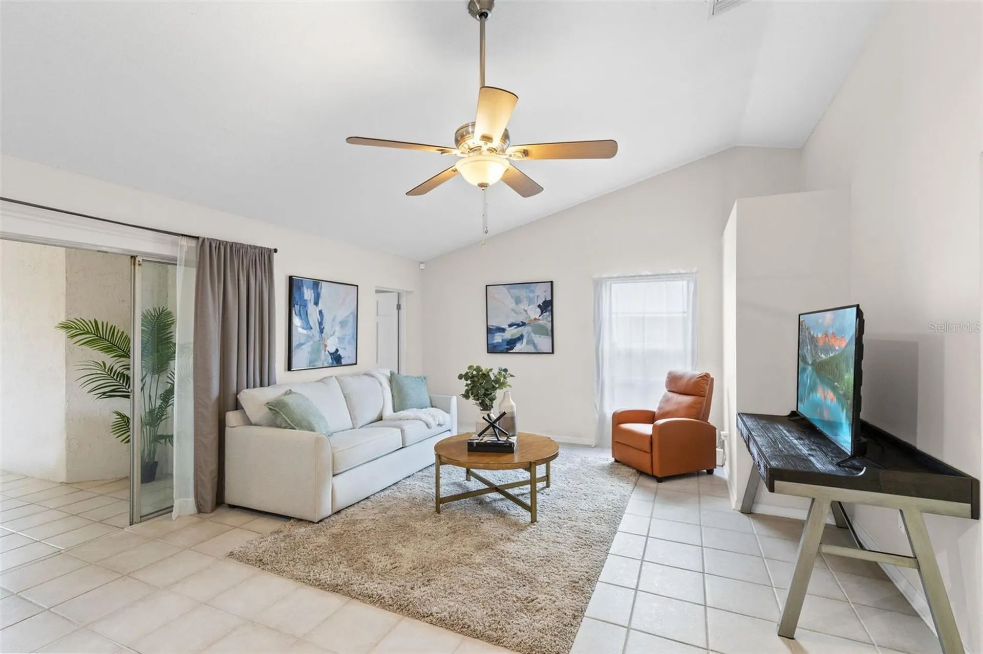 9909 Earlston Street Orlando FL 32817