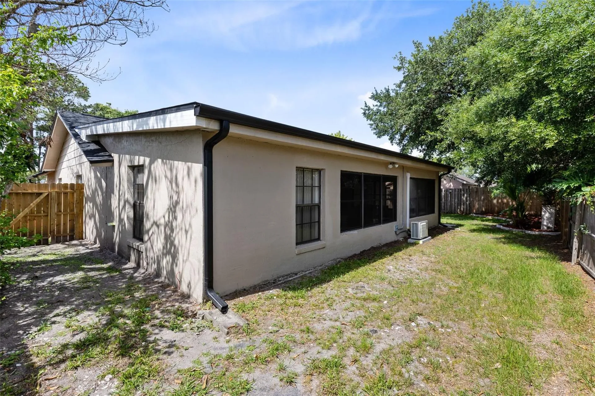 9909 Earlston Street Orlando FL 32817