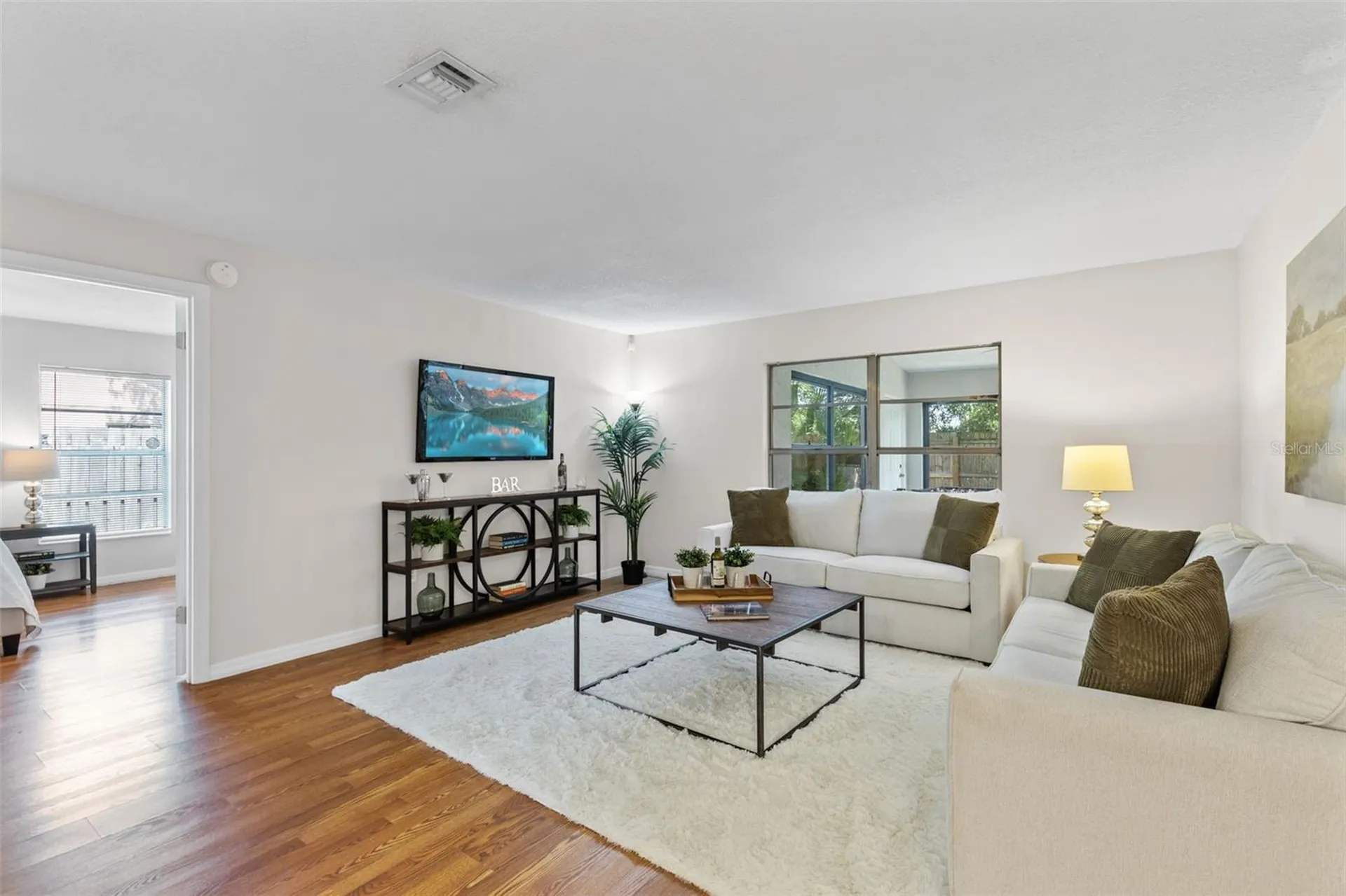 9909 Earlston Street Orlando FL 32817