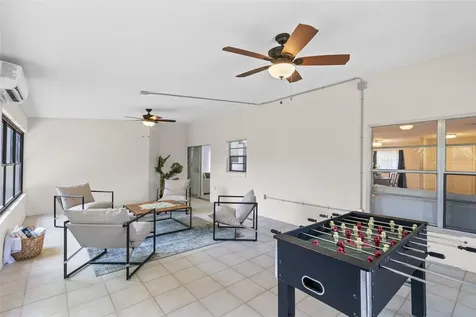 9909 Earlston Street Orlando FL 32817