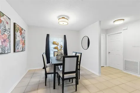 9909 Earlston Street Orlando FL 32817