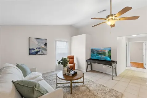 9909 Earlston Street Orlando FL 32817