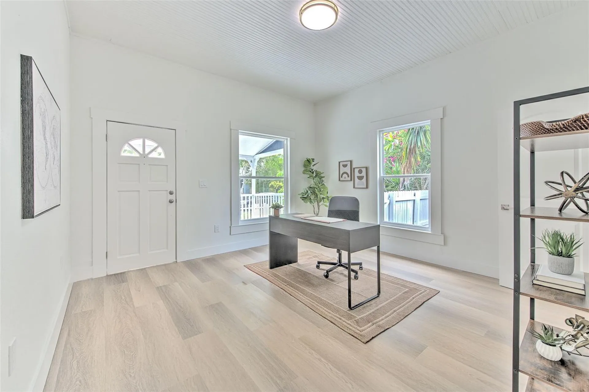 808 7th Street N St Petersburg FL 33701