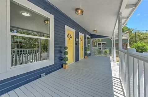 808 7th Street N St Petersburg FL 33701