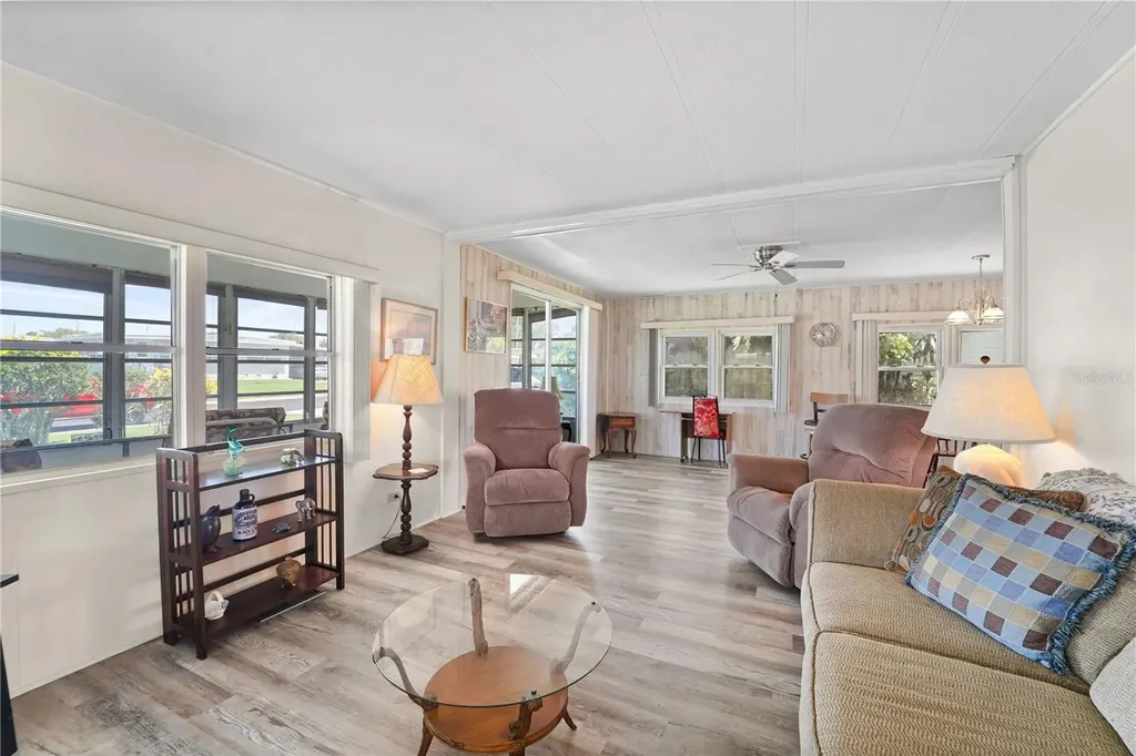 47 Delaware Court S Palm Harbor FL 34684