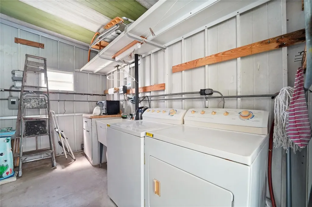 47 Delaware Court S Palm Harbor FL 34684