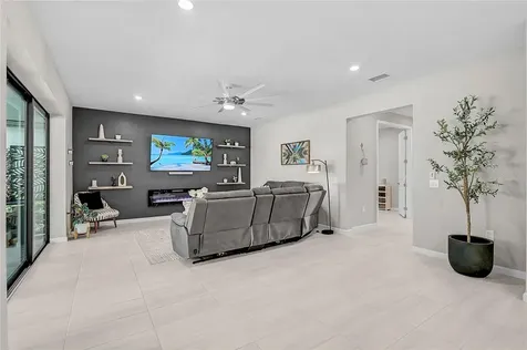 812 Gadwall Court Bradenton FL 34212