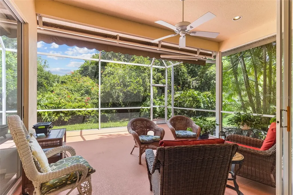 6662 Oakbrooke Circle Bradenton FL 34202