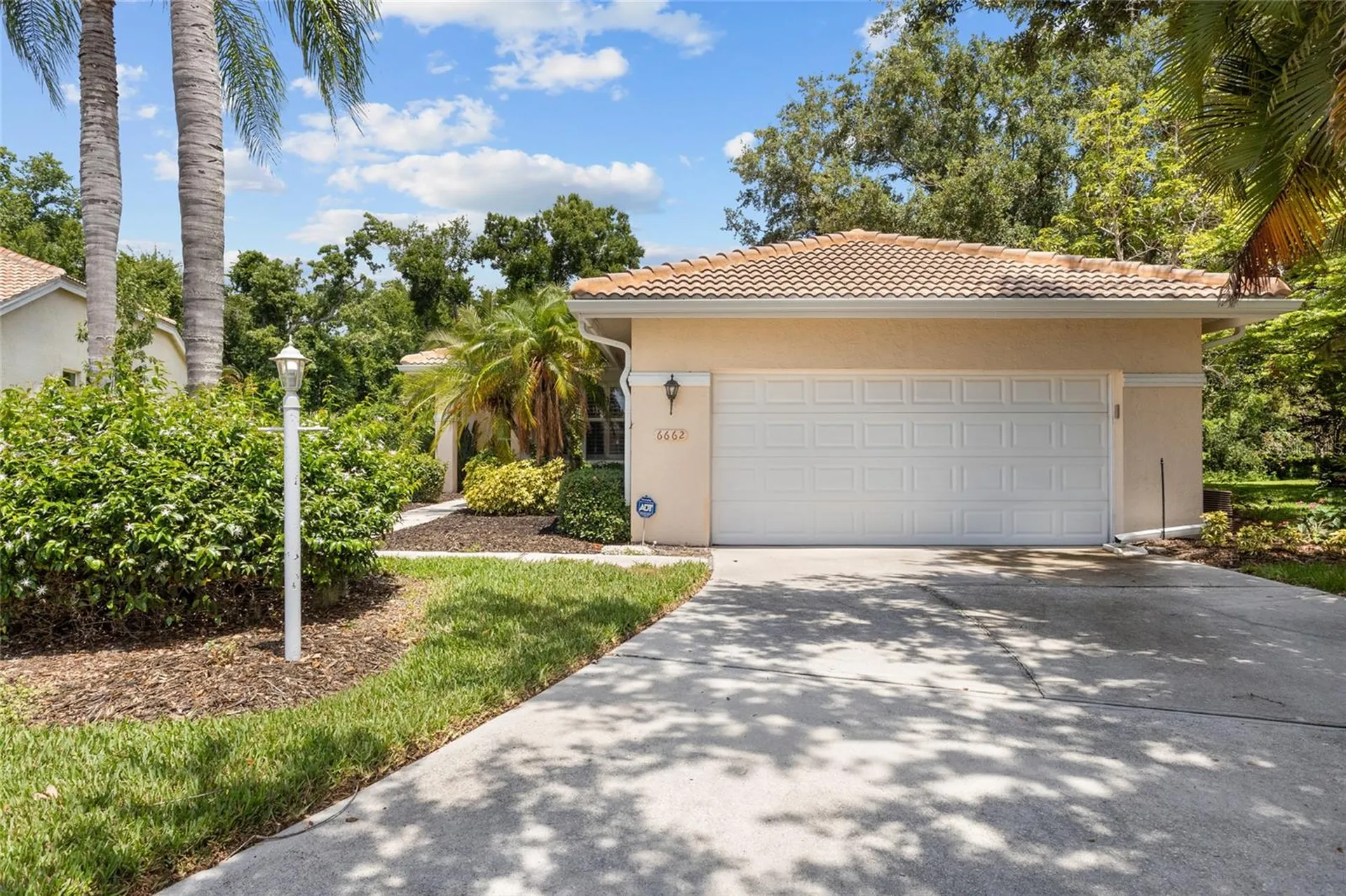 6662 Oakbrooke Circle Bradenton FL 34202