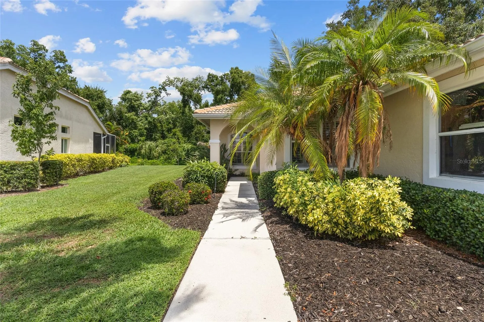 6662 Oakbrooke Circle Bradenton FL 34202