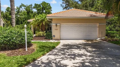 6662 Oakbrooke Circle Bradenton FL 34202