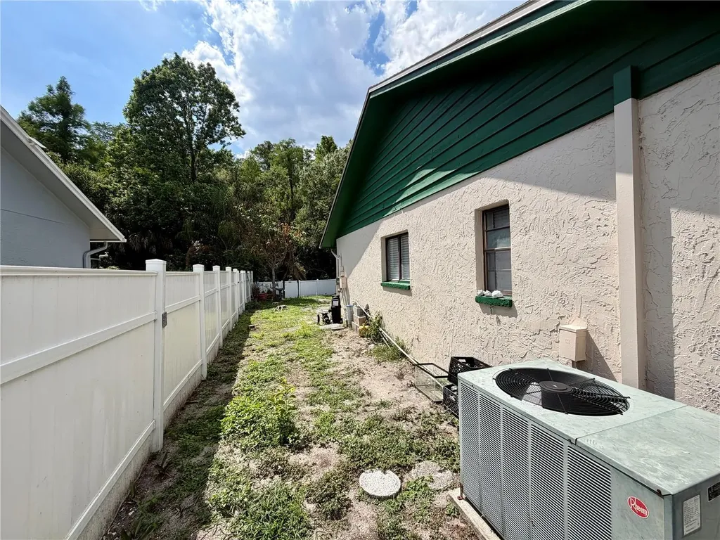 15306 Winterwind Drive Tampa FL 33624