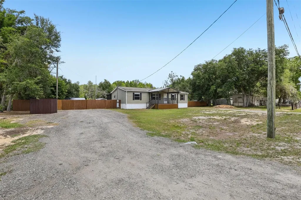 136 Creekwood Run Lakeland FL 33809