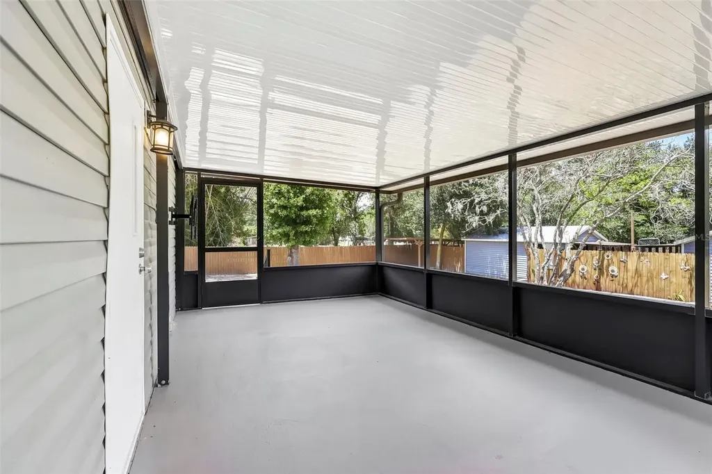136 Creekwood Run Lakeland FL 33809