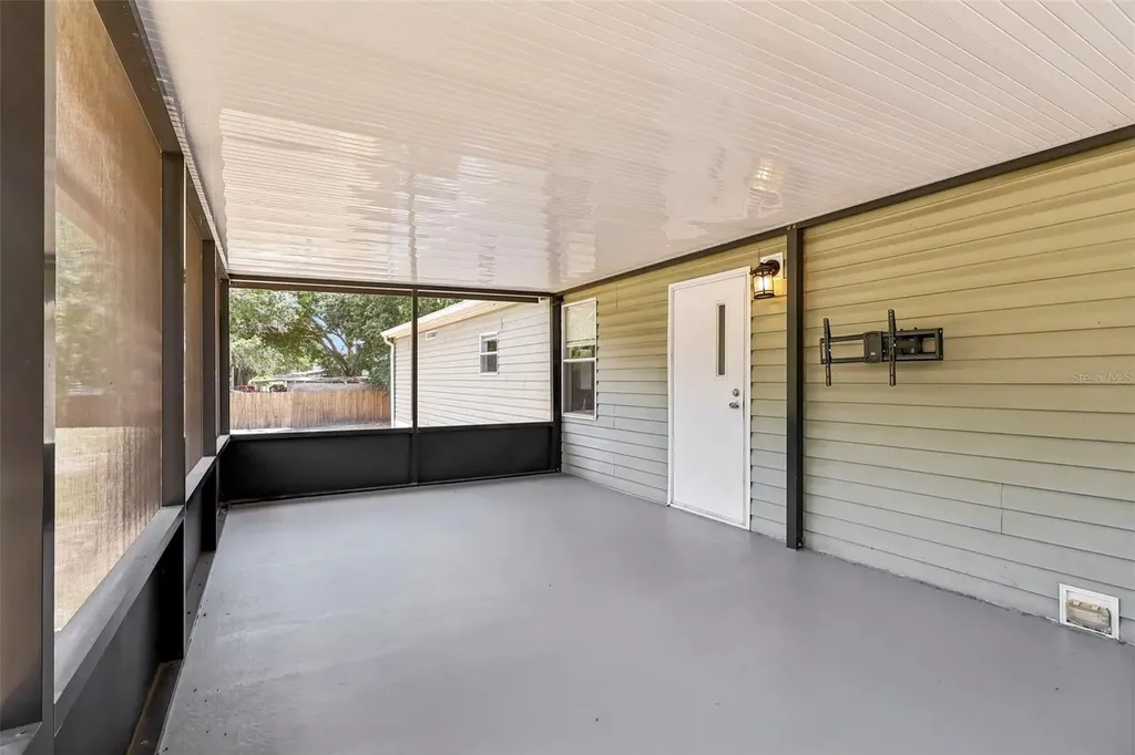 136 Creekwood Run Lakeland FL 33809