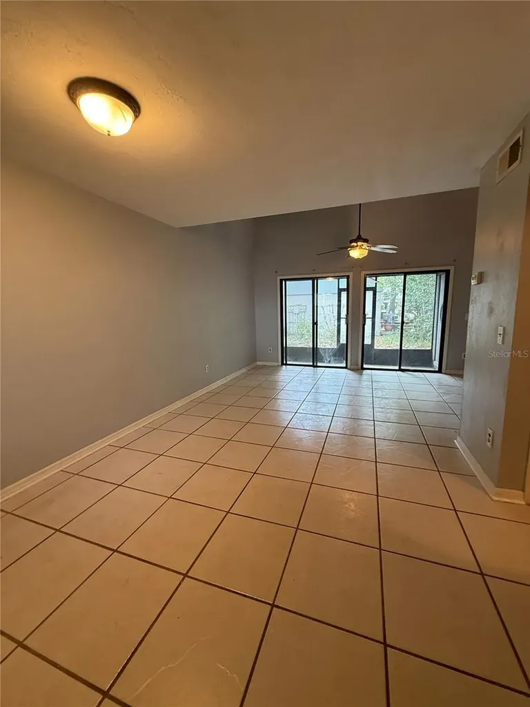 7200 SW 8th Avenue Gainesville FL 32607
