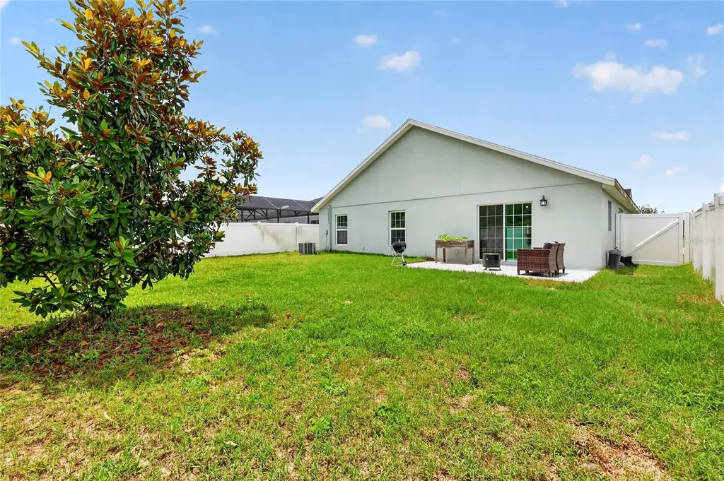 12591 NE 49th Drive Oxford FL 34484