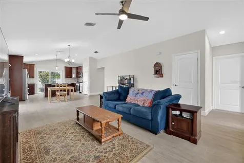 12591 NE 49th Drive Oxford FL 34484