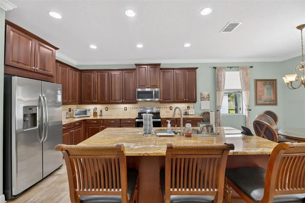 204 Dakota Hill Drive Seffner FL 33584