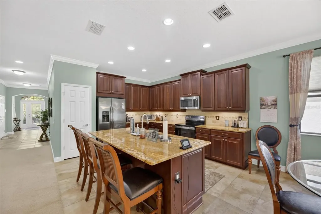 204 Dakota Hill Drive Seffner FL 33584