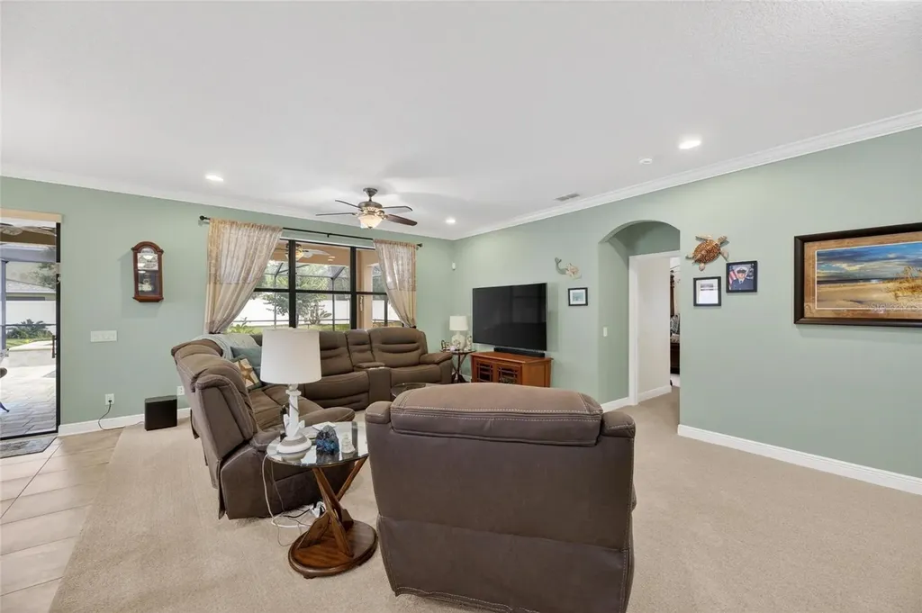 204 Dakota Hill Drive Seffner FL 33584