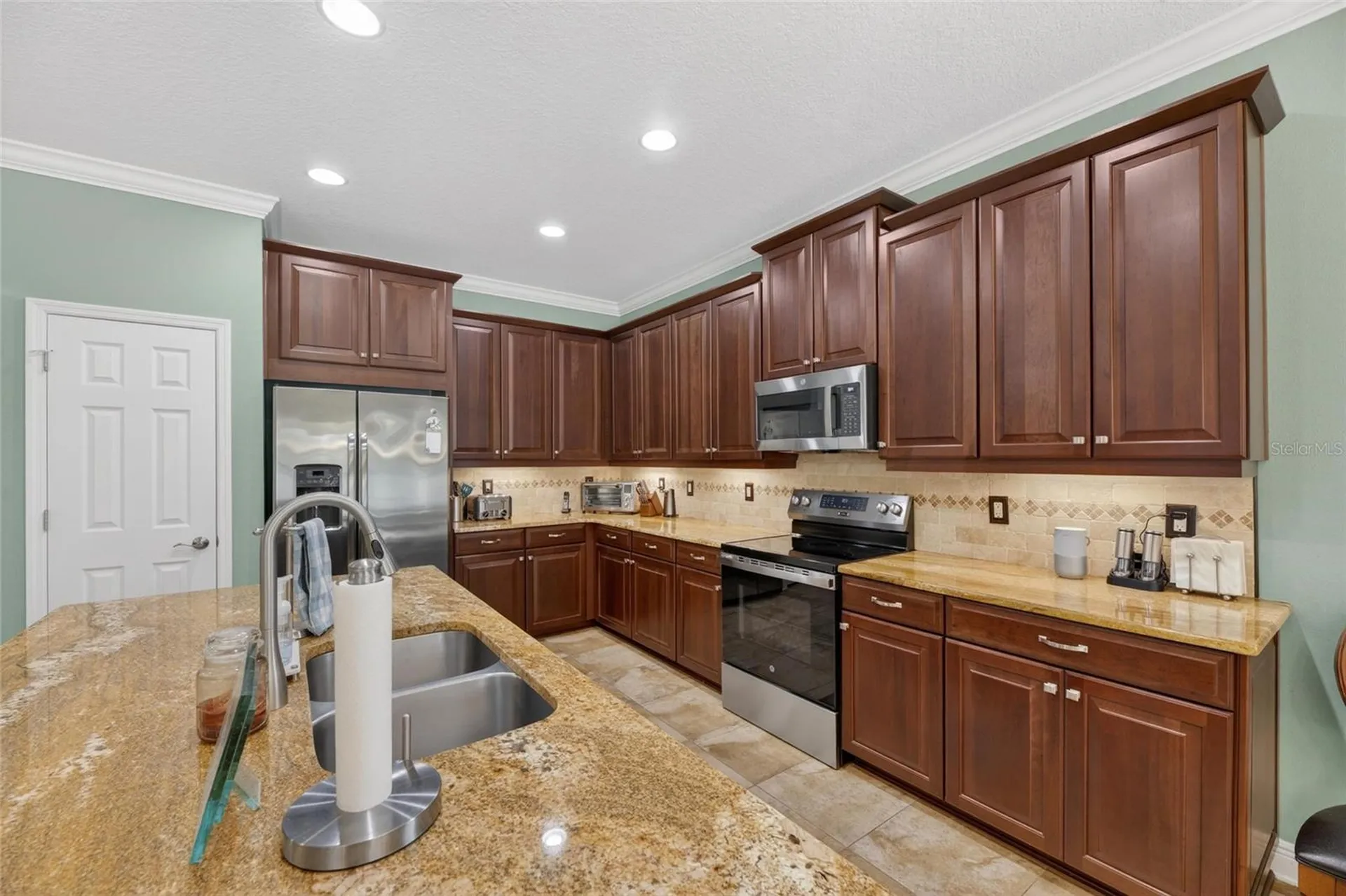 204 Dakota Hill Drive Seffner FL 33584