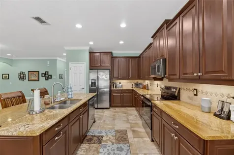 204 Dakota Hill Drive Seffner FL 33584