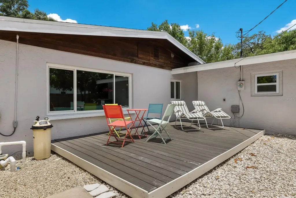 5720 Isanda Place Sarasota FL 34231