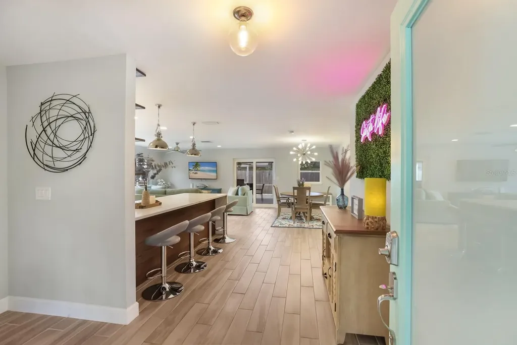 5720 Isanda Place Sarasota FL 34231