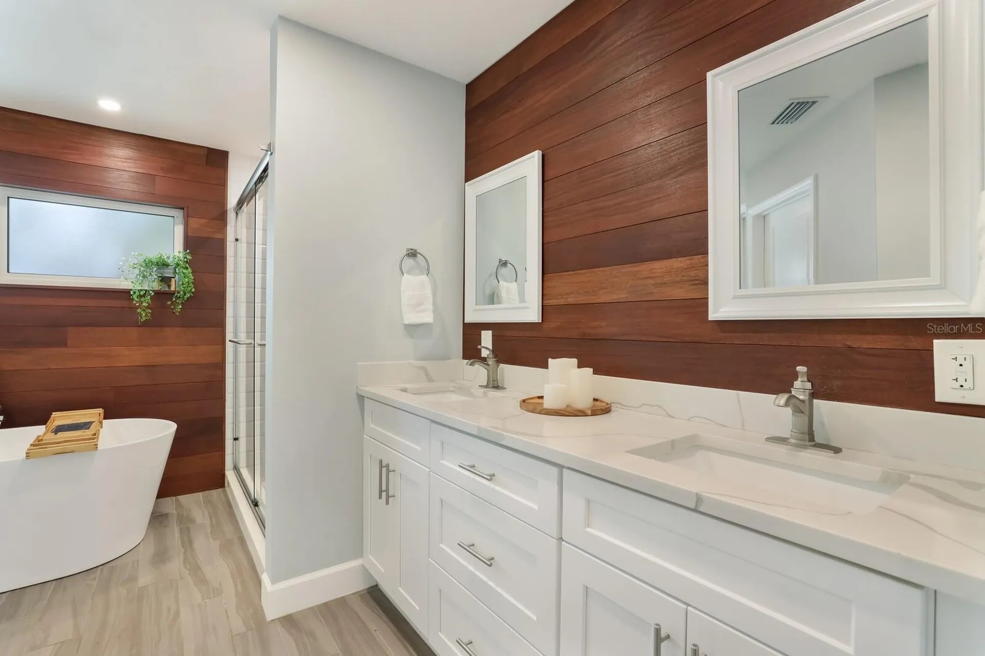 5720 Isanda Place Sarasota FL 34231