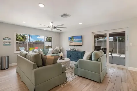 5720 Isanda Place Sarasota FL 34231