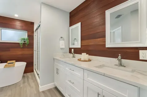 5720 Isanda Place Sarasota FL 34231