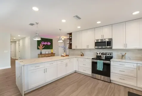 5720 Isanda Place Sarasota FL 34231