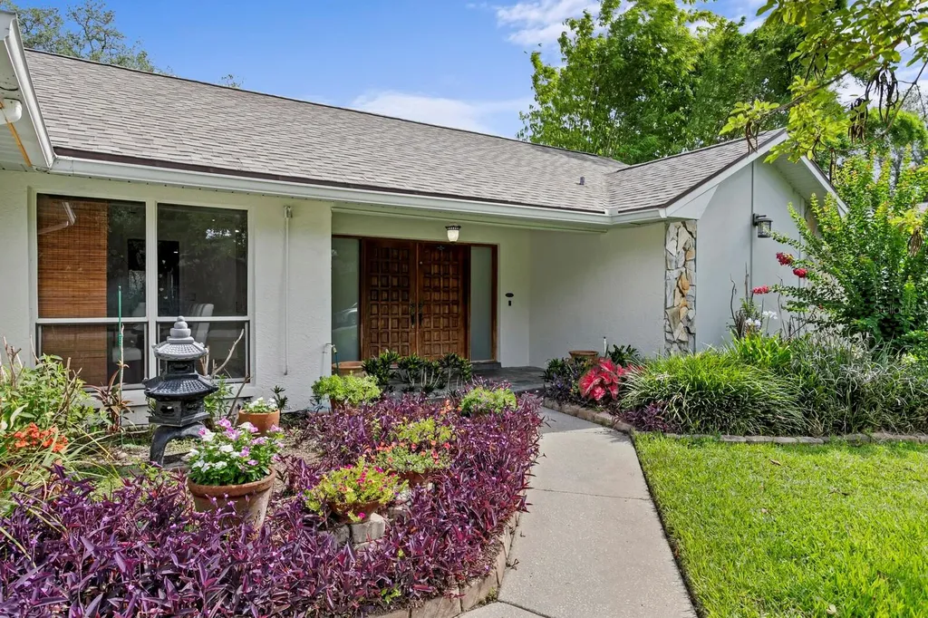 6314 E 112th Avenue Tampa FL 33617